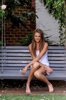 Daniela Hantuchová feet photo thumbnail