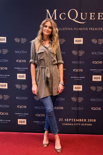 Daniela Hantuchová feet photo thumbnail