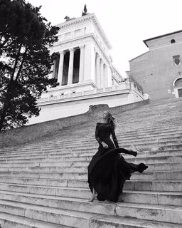 Daniela Hantuchová feet photo thumbnail