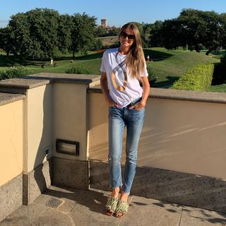 Daniela Hantuchová feet photo thumbnail