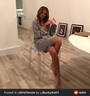 Daniela Hantuchová feet photo thumbnail