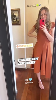Daniela Hantuchová feet photo thumbnail