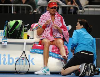 Daniela Hantuchová feet photo thumbnail