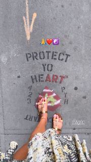 Daniela Hantuchová feet photo thumbnail