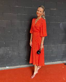 Daniela Hantuchová feet photo thumbnail