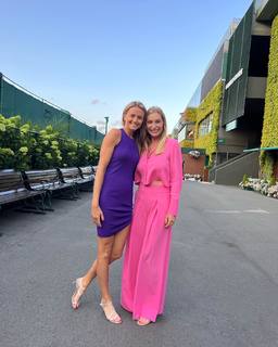 Daniela Hantuchová feet photo thumbnail