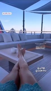 Daniela Hantuchová feet photo thumbnail
