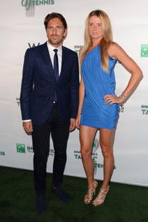 Daniela Hantuchová feet photo thumbnail
