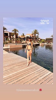 Daniela Hantuchová feet photo thumbnail