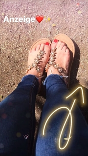 Daniela Katzenberger feet photo thumbnail