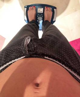 Daniela Katzenberger feet photo thumbnail