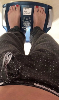 Daniela Katzenberger feet photo thumbnail