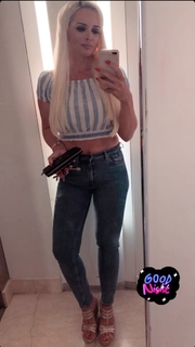 Daniela Katzenberger feet photo thumbnail