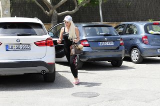 Daniela Katzenberger feet photo thumbnail