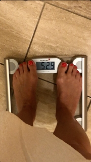 Daniela Katzenberger feet photo thumbnail
