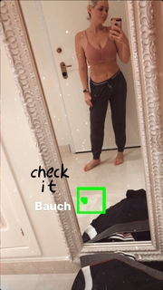 Daniela Katzenberger feet photo thumbnail