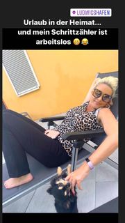 Daniela Katzenberger feet photo thumbnail
