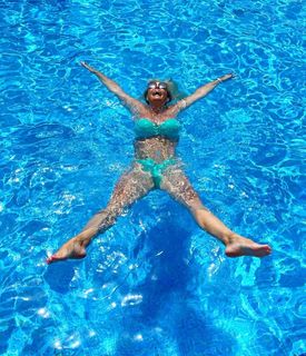 Daniela Katzenberger feet photo thumbnail