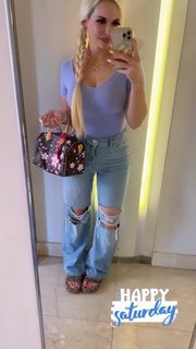 Daniela Katzenberger feet photo thumbnail