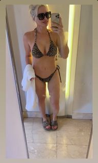 Daniela Katzenberger feet photo thumbnail