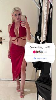 Daniela Katzenberger feet photo thumbnail