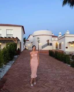 Daniela Melchior feet photo thumbnail