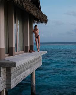 Daniela Melchior feet photo thumbnail