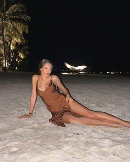 Daniela Melchior feet photo thumbnail