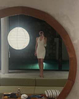 Daniela Melchior feet photo thumbnail