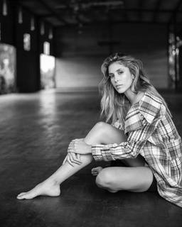 Daniela Ospina feet photo 4
