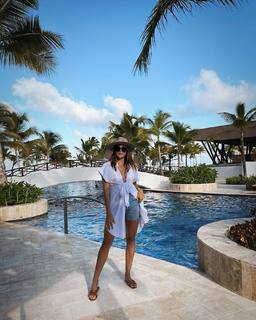 Daniela Ospina feet photo 1