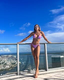 Daniela Ospina feet photo 3