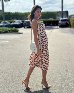 Daniela Ospina feet photo 13