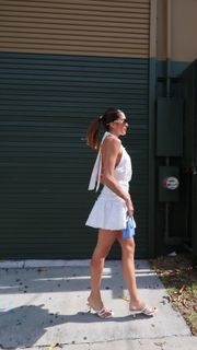 Daniela Ospina feet photo 3