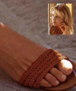 Daniela Pestova feet photo 3
