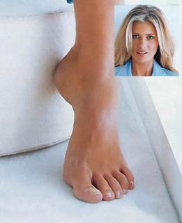 Daniela Pestova feet photo 8
