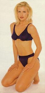 Daniela Pestova feet photo 11