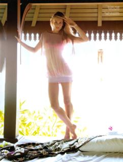 Daniela Pestova feet photo 9