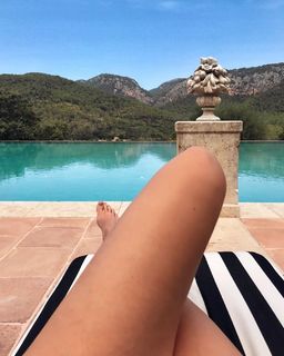 Daniela Pestova feet photo 15