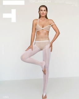 Daniela Pestova feet photo 19
