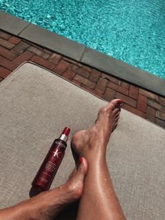 Daniela Pestova feet photo 2