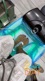 Daniela Pestova feet photo 1