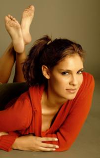 Daniela Ruah feet photo thumbnail