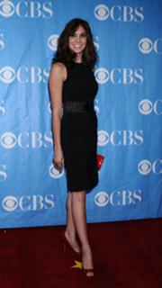 Daniela Ruah feet photo thumbnail