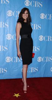 Daniela Ruah feet photo thumbnail