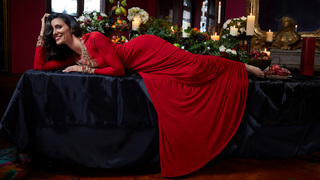 Daniela Ruah feet photo thumbnail