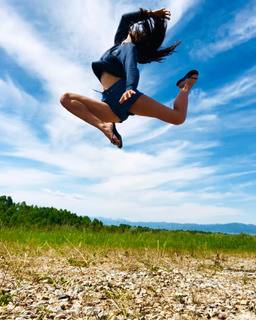 Daniela Ruah feet photo thumbnail