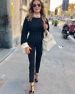 Daniela Santanché feet photo 4