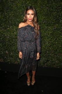 Daniella Alonso feet photo thumbnail