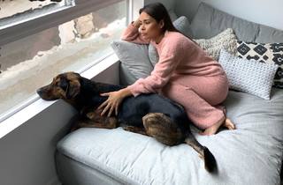 Daniella Alonso feet photo thumbnail